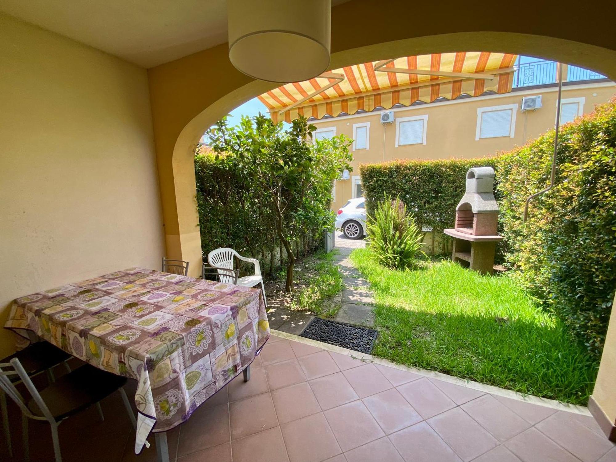 Ferienwohnung Pizzo Beach Club Exterior foto