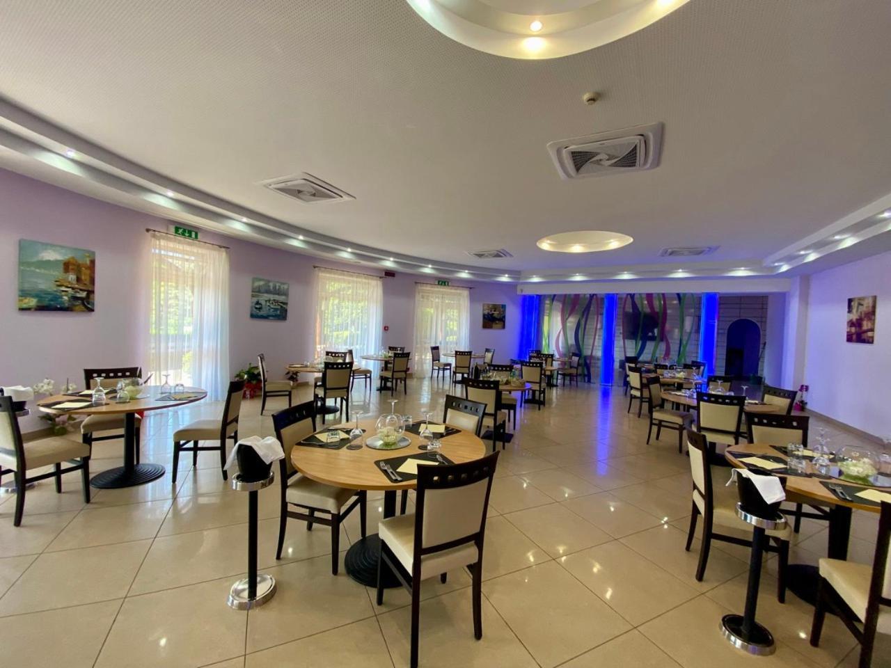 Ferienwohnung Pizzo Beach Club Exterior foto